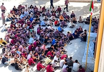 روایتی از دفاع مقدس در دل دبیرستان میثاق 