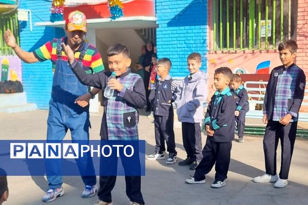 برگزاری جشن روز دانش‌آموز در مدارس ناحیه دو شهرری 
