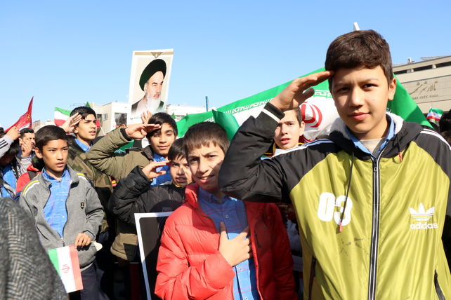 ۱۳ آبان؛ سه رویداد بزرگ که شکل‌دهنده مسیر ۶۰ ساله ایران شدند