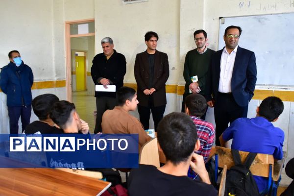 بازدید سرزده مدیرکل آموزش و پرورش کهگیلویه و بویراحمد از مدارس شاهد