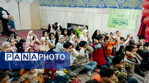 اجرای برنامه شاد برای کودکان در شهرستان کاشمر 