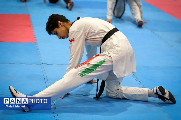 مراسم بدرقه کاروان ورزشی دانش‌آموزی به ژیمنازیاد جهانی دانش‌آموزی بحرین 2024