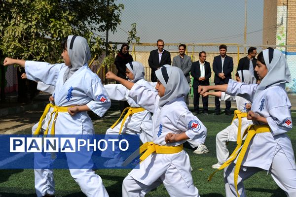 برگزاری المپیاد ورزشی درون مدرسه‌ای در بهارستان‌دو