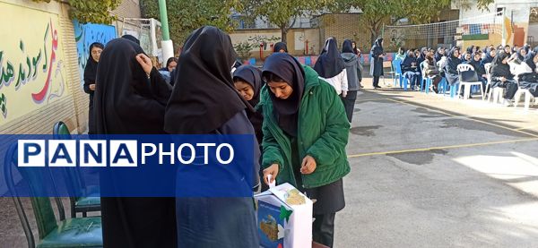 برگزاری انتخابات شورای دانش‌آموزی در مدرسه شاهد آمنه