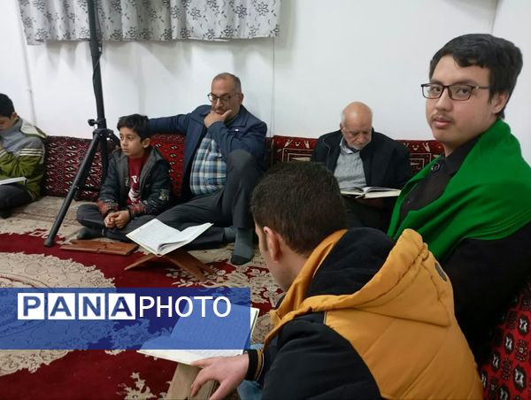 محفل انس با قرآن به‌مناسبت دهه فجر در کاشمر