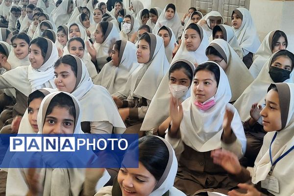 جشن میلاد مولود کعبه در دبستان  شهید بنی هاشمی رباط‌کریم