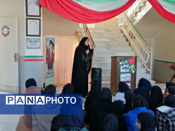 نمایشگاه کارآفرینی هنرستان عصمتیه نوخندان