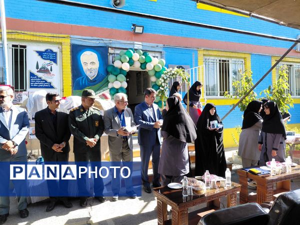 مراسم بازگشایی مدارس و جشن عاطفه‌ها در مدرسه نمونه دولتی خدیجه الکبری(س) قروه