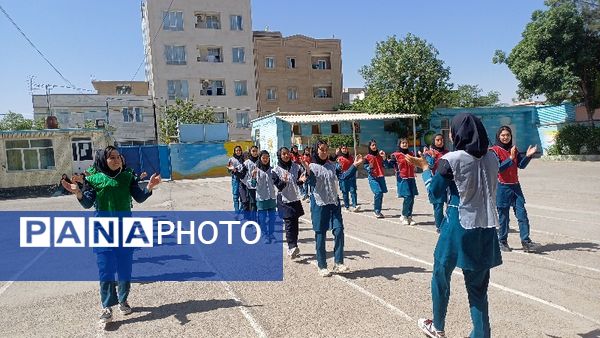 بازدید ارزیاب کشوری از مدارس تمام تشکیلاتی شیروان