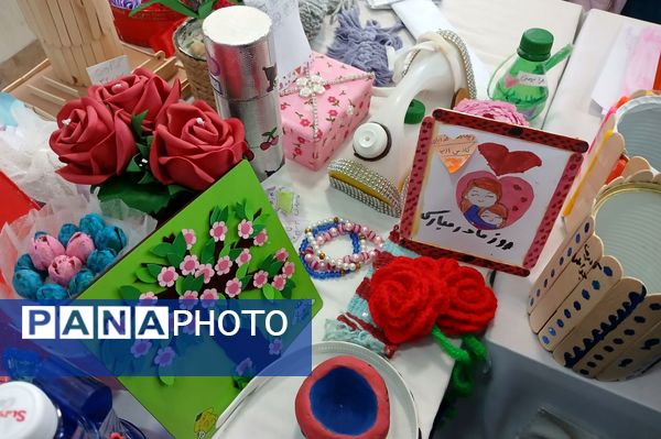 برپایی نمایشگاه هفته پژوهش در مدارس رباط‌کریم