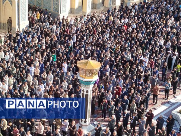 نماز عید سعید فطر با حضور پرشور مردم در شهرستان کاشمر برگزار شد 