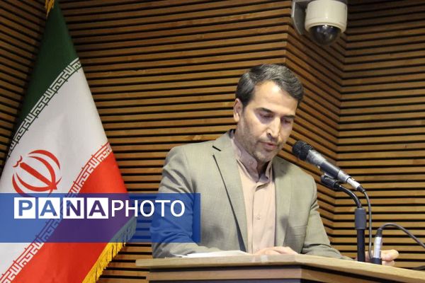 نشست ادبی «عصر دلنشین» در کرمانشاه