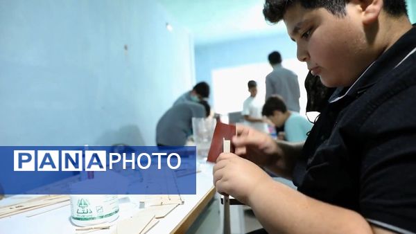 مدرسه راهی برای آینده روشن