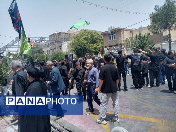 دسته‌های عزاداری در رباط کریم