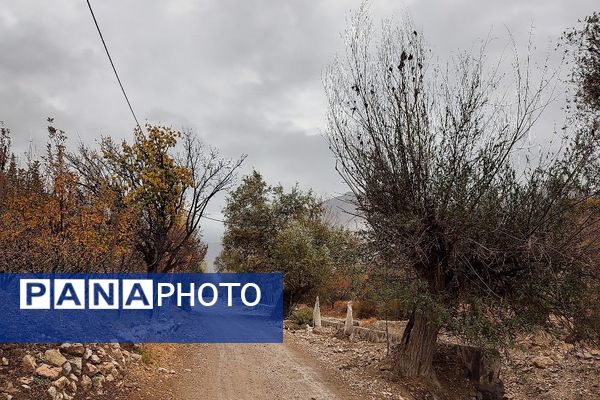 اولین باران پاییزی قابی شفاف از پاییز  رنگارنگ را در شهر زیبای بار رقم زد