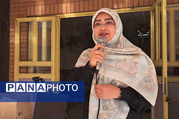 مراسم راز و رهایی؛ پنجره‌ای به دنیای دو نسل در دبیرستان نمونه‌دولتی ولایت بهارستان‌دو