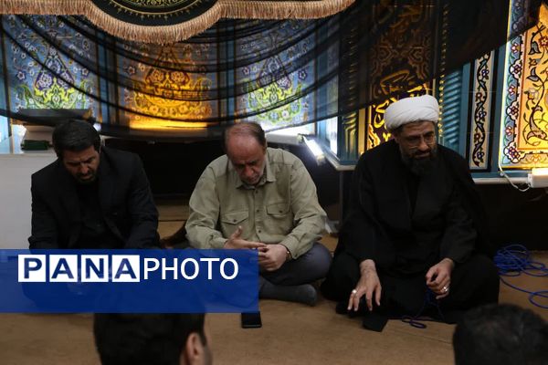 حضور مسئولان استان در مسجد المصطفی شهرک شهید مدنی همدان