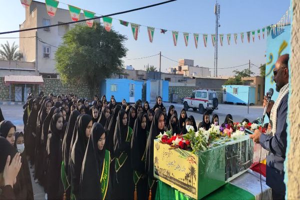 استقبال مدارس دشتی از شهید گمنام