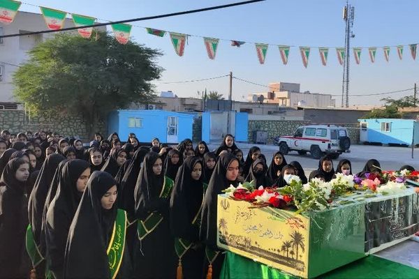 استقبال مدارس دشتی از شهید گمنام