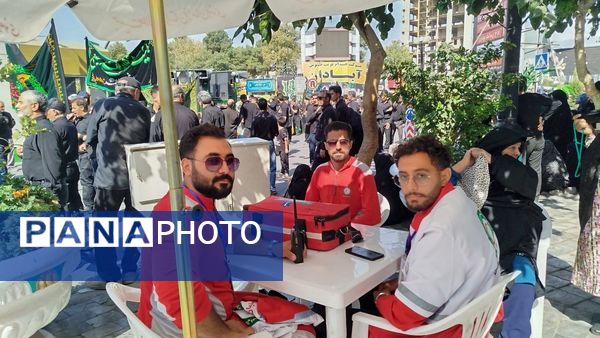 شور رضوی در مشهد و ازدحام بی‌سابقه زائران در حوالی حرم مطهر