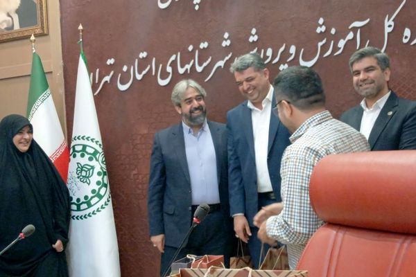 حضور دانش‌آموزان پانا ری دو در نشست صمیمی با مدیر عامل خبرگزاری پانا 
