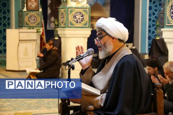 مراسم قرائت دعای ام داوود در امامزاده سید عباس بن موسی (ع) در بجنورد 