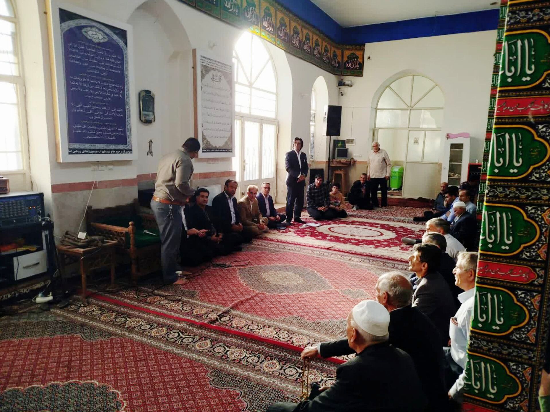 جلسه هادی هاشمینیا با اهالی محله دهمحسن؛ تأکید بر رفع مشکلات زیرساختی و خدمات شهری