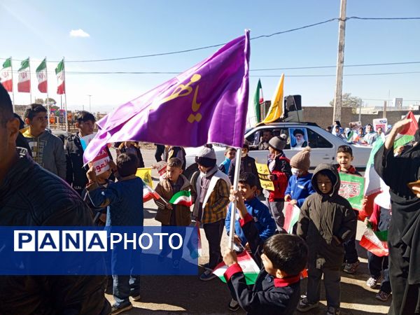 13 آبان غرور دانش‌آموزان ایرانی