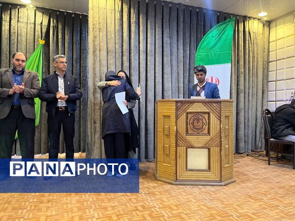 همایش تجلیل از دانش‌آموز خبرنگاران شهرستان آباده