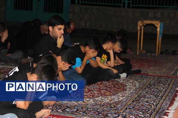 مراسم عزاداری شب هفتم محرم در مسجد امام هادی(ع) شهرکرد