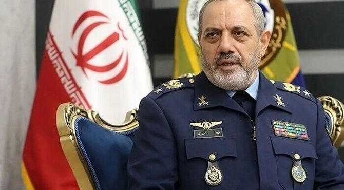 وزیر دفاع: مردم حواس‌شان به جنگ روانی دشمن باشد/ باید مرتب آماده دفاع از کشور باشیم