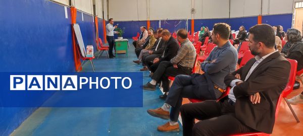 انتخابات انجمن اولیای و مربیان در مدرسه شهدای فرهنگی شهرستان شیروان