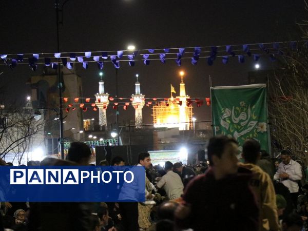 بزرگ‌ترین سفره جهان اسلام به نام کریم اهل بیت برپا شد