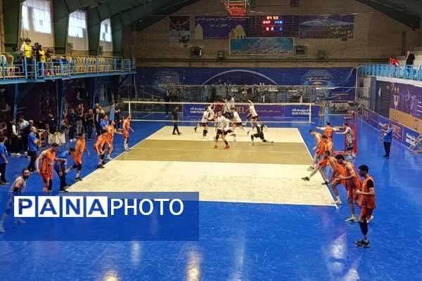 تقابل حساس سایپا ورامین و صنعتگران امید در هفته دوم لیگ برتر والیبال