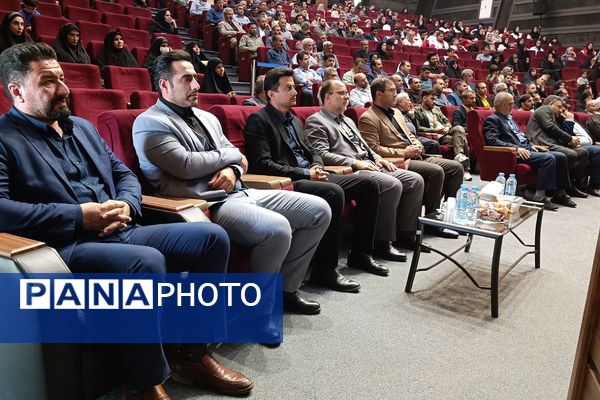آیین گرامی داشت اولین سالگروز شهادت شهدای خدمت در سالن باغ ملی شهرستان قدس