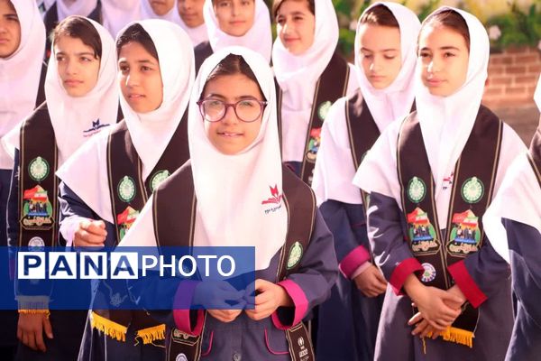 همایش وطن یار در دبستان فاطمیه گرگان