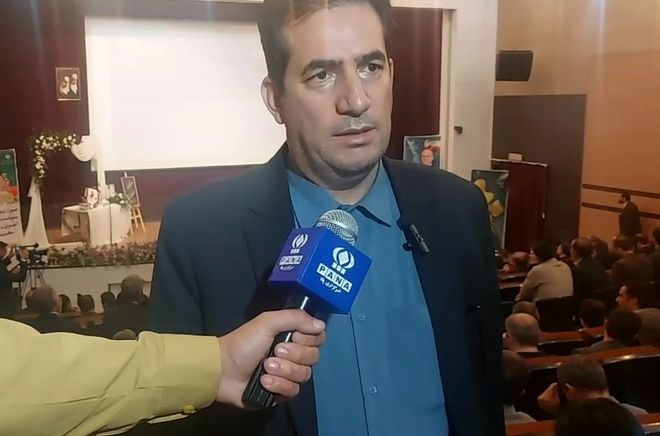  دیدار با خانواده های شهدای معلم در هفته معلم