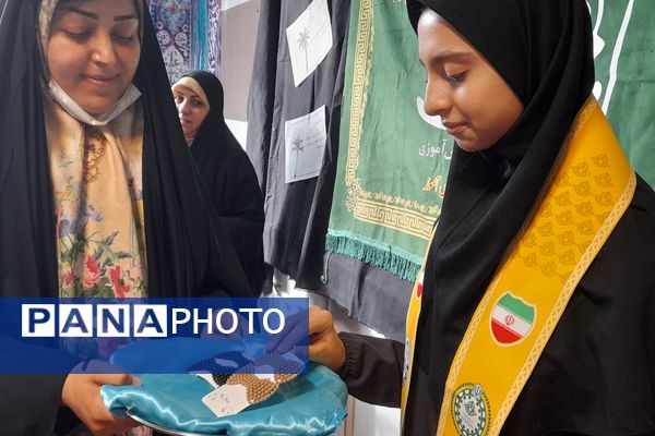 جشن روز مادر در مدارس شهید سرافراز و تربیت اسلامشهر