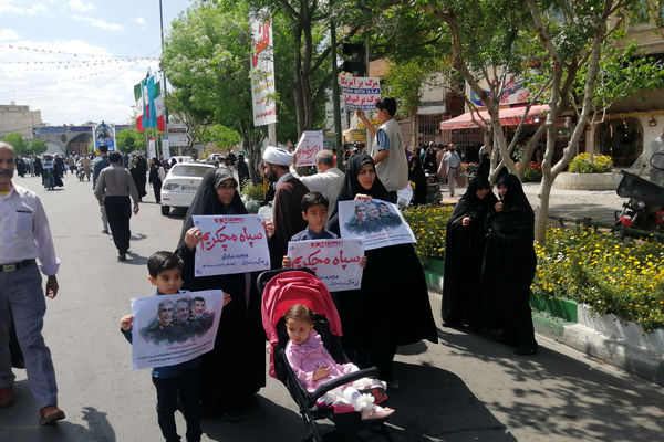  «سپاس» نمازگزاران جمعه قم از عملیات موشکی سپاه و اجرای طرح نور