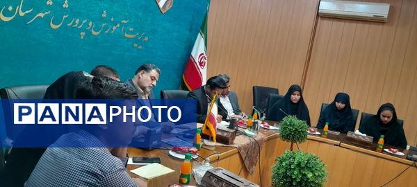 نشست خبرنگاران پانا تفت با رئیس سازمان دانش‌آموزی استان یزد