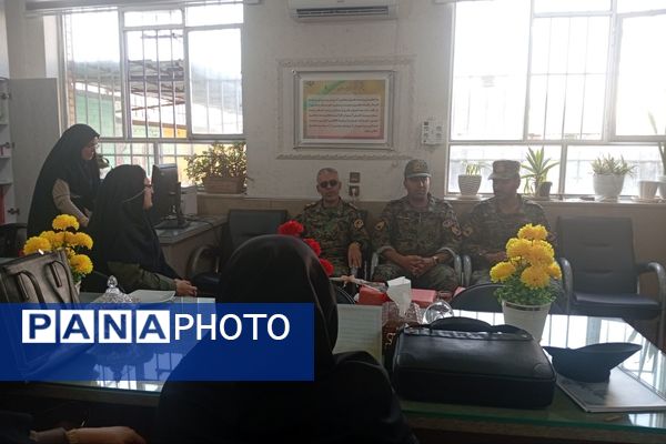 نیرویی خستگی ناپذیر که گام‌هایش همیشه محکم و استوار است 