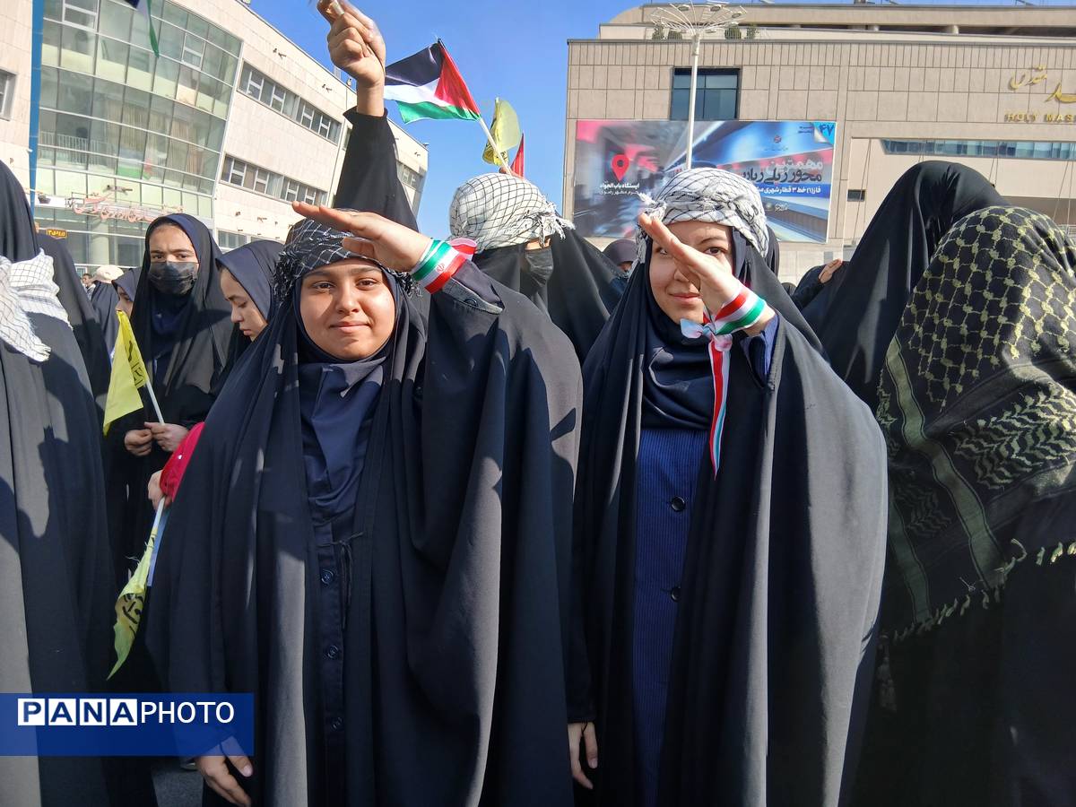 ۱۳ آبان،  روز آشکار ساختن ناتوانی استکبار 