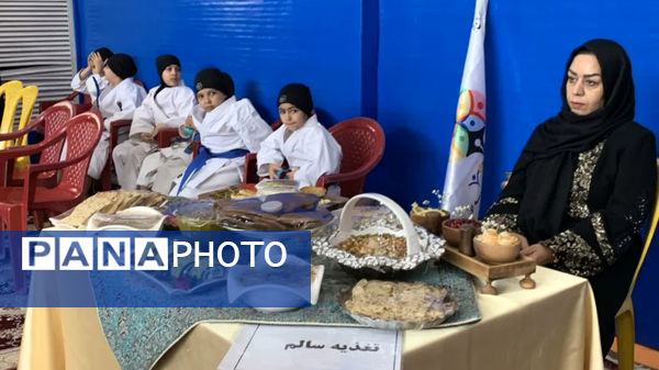 المپیاد درونمدرسهای و جشن پویایی و نشاط در دبستان دخترانه حاج شکرالله فرقدانی اصفهان