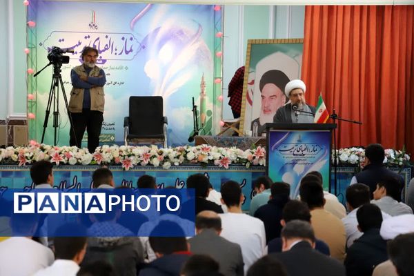 آیین نواخته شدن زنگ نماز در مدارس آذربایجان شرقی با حضور معاون آموزش متوسطه وزارت آموزش و پرورش