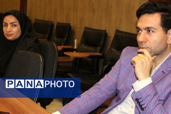 برگزاری کارگاه توانمندسازی مراقبین سلامت در بهارستان‌دو