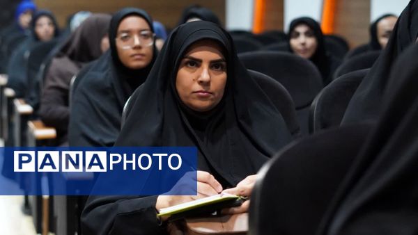 افتتاحیه جلسات جهاد تبیین معلمانه و گروه‌های پیشرفت مدارس