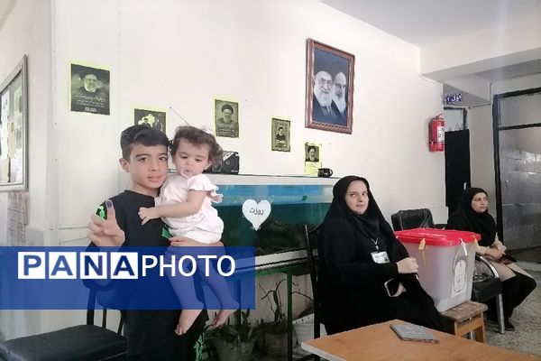 مردم ایران کار ناتمام ۸ تیر را پرشورتر تمام کردند