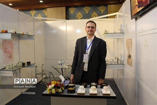 افتتاح نمایشگاه همکاری های تجاری فرهنگی لهستان