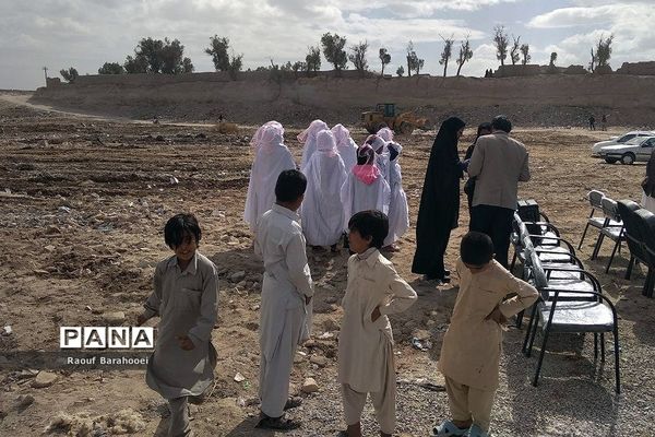 کلنگ زنی مدرسه 12 کلاسه شهدای ایران خودرو  در منطقه لار ناحیه یک زاهدان