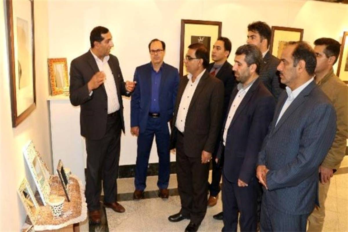 نمایشگاه دست‌سازه‌های هنرجویان هنرستان‌ حجاب شهرستان خرم آباد افتتاح شد